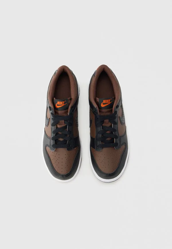 Унисекс кроссовки dunk low Nike Sportswear, Chocolate/Black/White/Cosmic Clay — фото 4