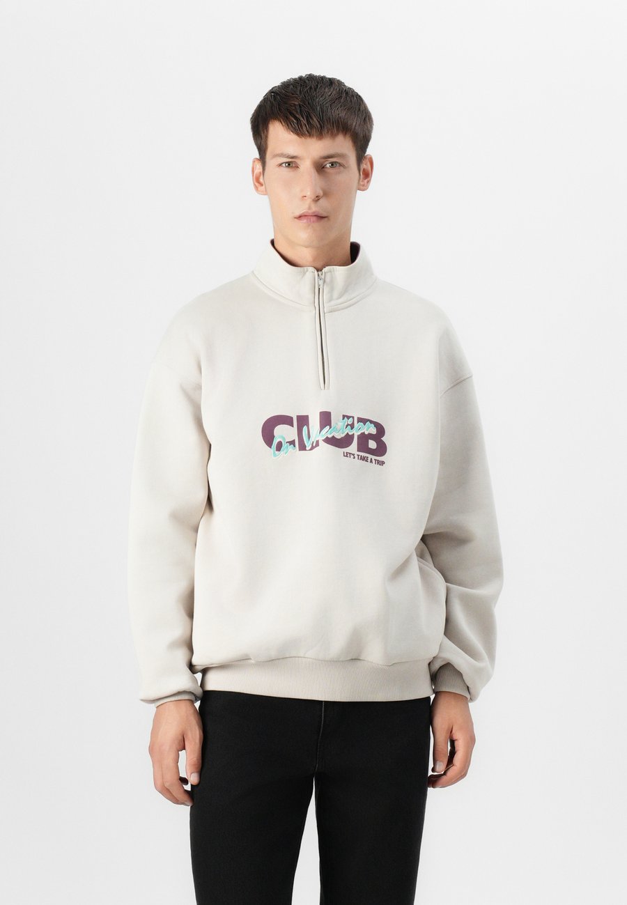 

Толстовка On Vacation MEMBERS CLUB TROYER UNISEX, Off-White, Белый, Толстовка On Vacation MEMBERS CLUB TROYER UNISEX, Off-White