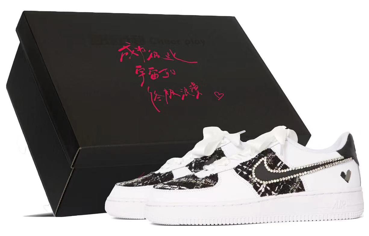 

Кроссовки Nike Air Force 1 Skateboard Shoes Women's Low-Top Black White, черный/белый