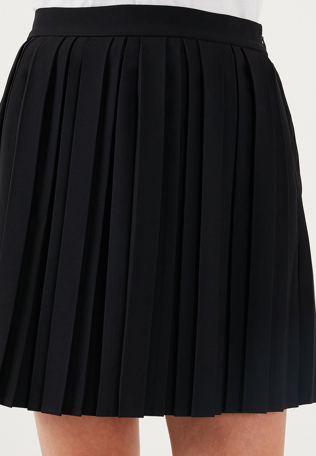 

Юбка А-силуэта REGULAR FIT LELA, черный