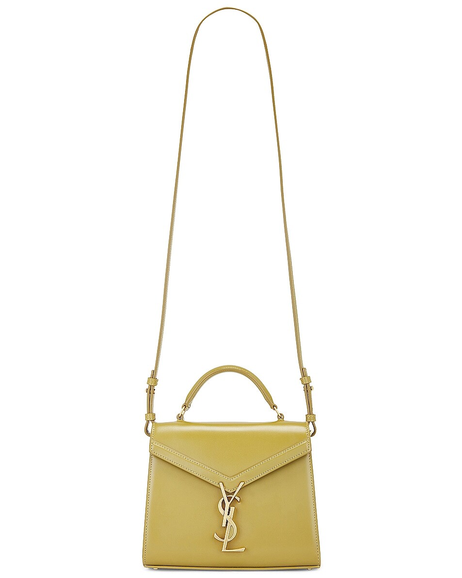 

Мини-сумка Cassandra с верхней ручкой Saint Laurent, цвет Vert Olive, Бежевый, Мини-сумка Cassandra с верхней ручкой Saint Laurent, цвет Vert Olive
