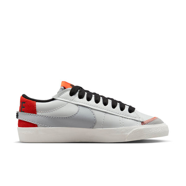 Кроссовки blazer low 77 jumbo 'photon dust red' Nike, мультиколор — фото 2