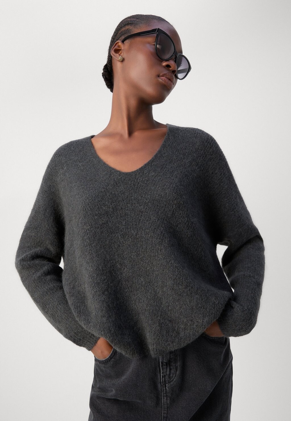 

Джемпер THORA V-NECK Mos Mosh, антрацит