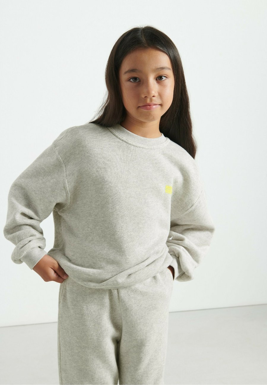 Толстовка American Vintage Sweatshirt, Polaire Chine/Mottled Light Grey — фото 3