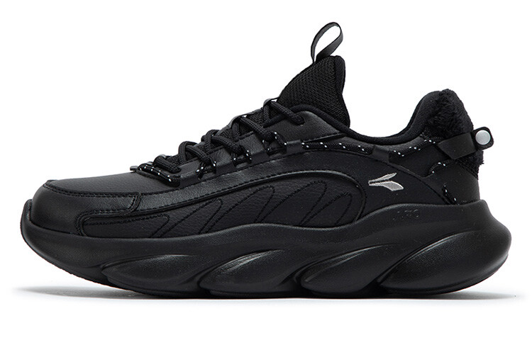 

Кроссовки для бега Spirit Fox женские низкие Obsidian Black 361°