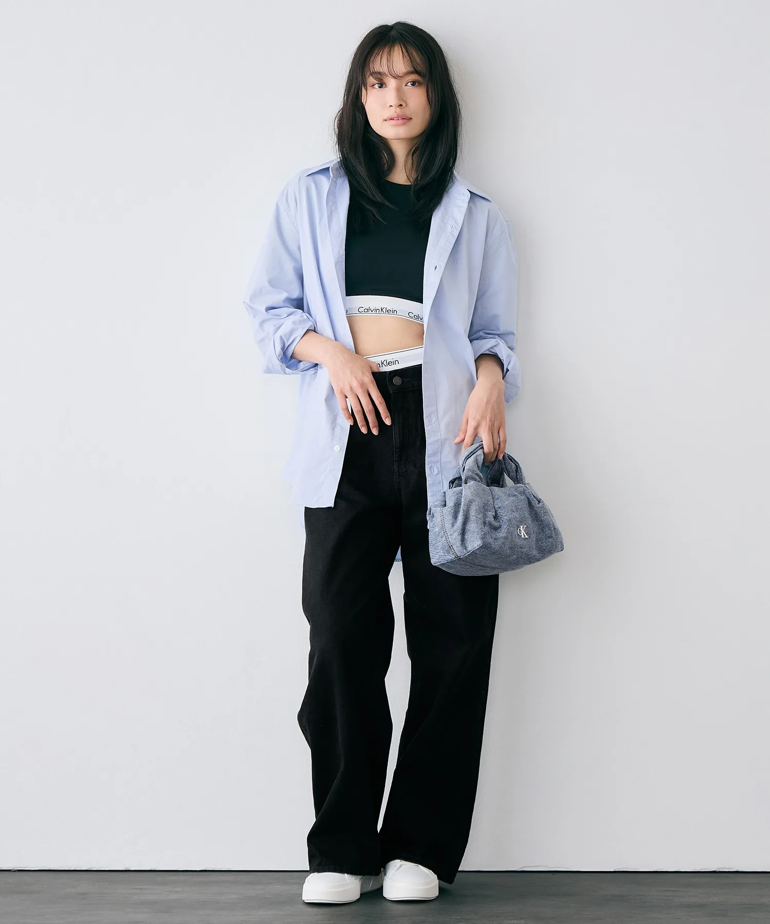 Унисекс рубашка Calvin Klein из хлопка, классический крой, синяя — фото 4