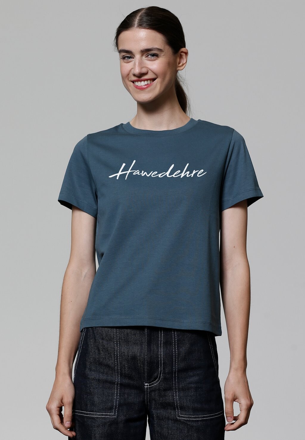 

Футболка с принтом HAWEDEHRE watapparel, бирюзовый