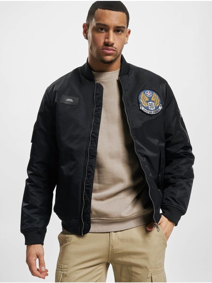 

Куртка Jack & Jones, черный