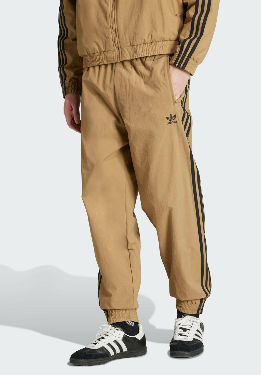 

Спортивные штаны FBIRD Adidas Originals, коричневый