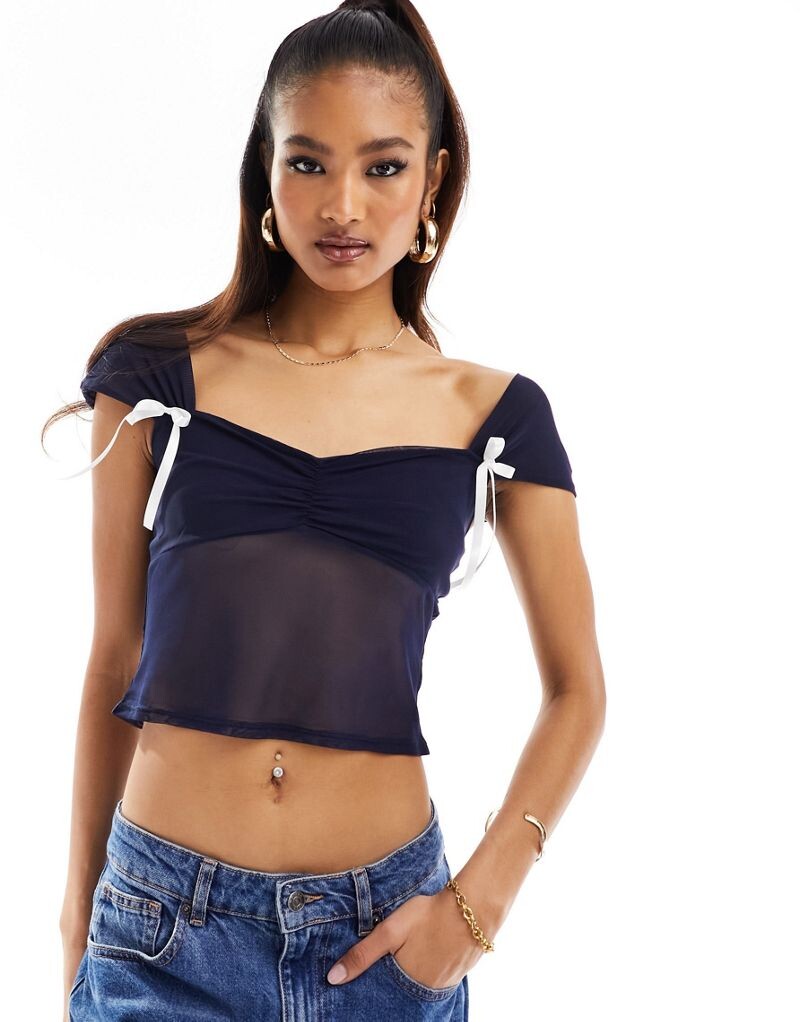 

ASOS DESIGN – темно-синий топ с рукавами-бантиками
