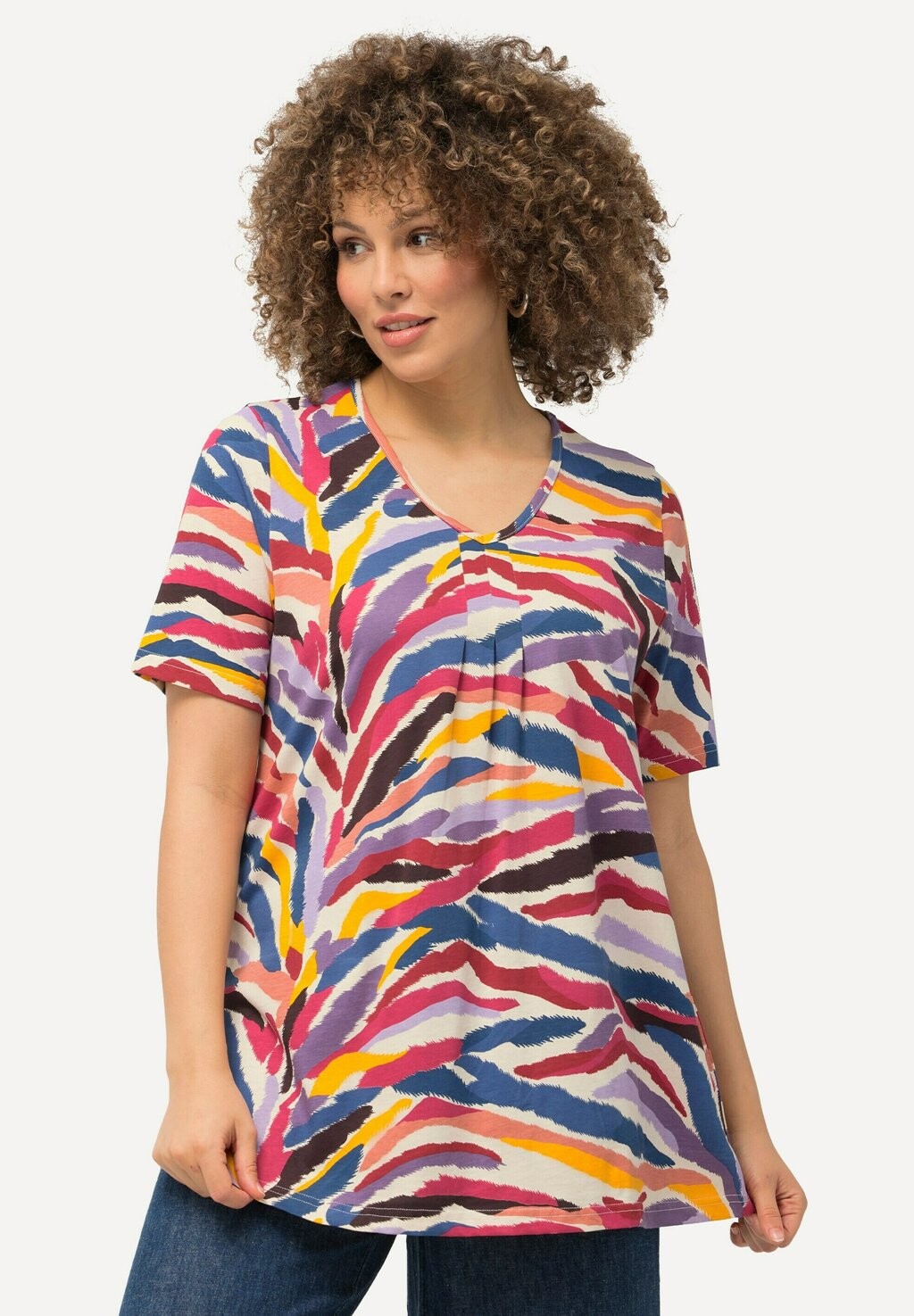 

Футболка с принтом RAINBOW ZEBRA SHORT SLEEVE V-NECK Ulla Popken, кремовый