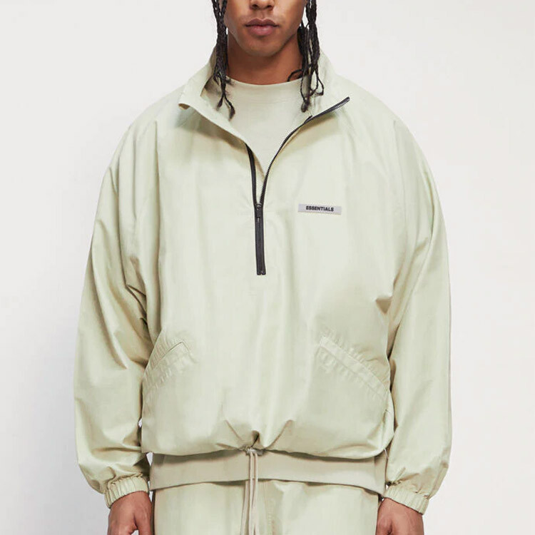 FW20 Толстовка унисекс пыльно-зеленая Fear Of God Essentials, зеленый — фото 2