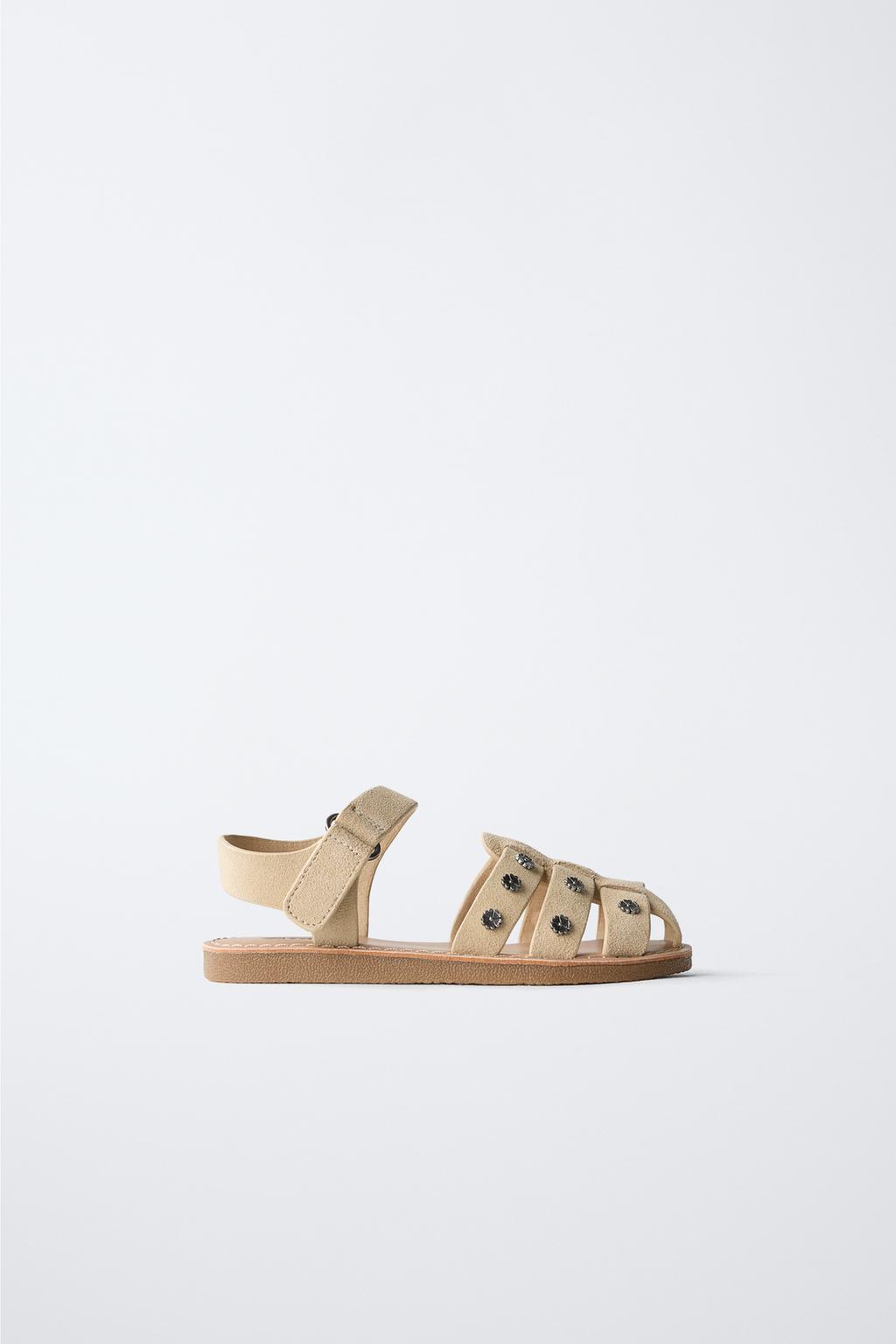 

Босоножки в кожаную клетку с заклепками ZARA, цвет Sand Brown