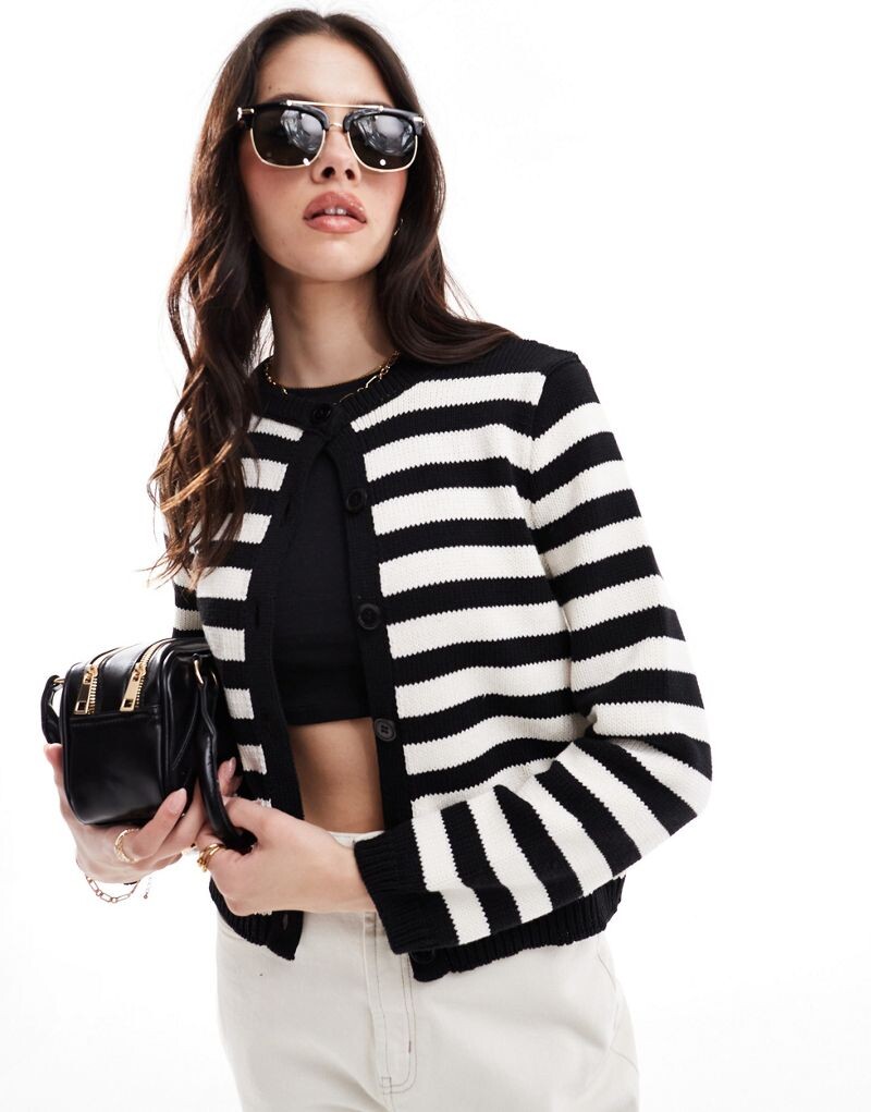 

Вязаный кардиган в полоску ASOS DESIGN