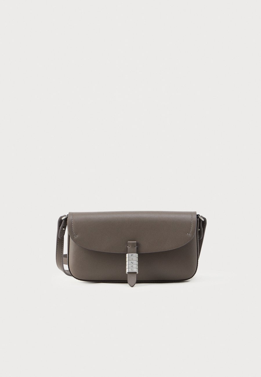 

Сумка кросс-боди Pinko SADDLE, Grigio Asfalto/Matt Silver Coloured/Taupe