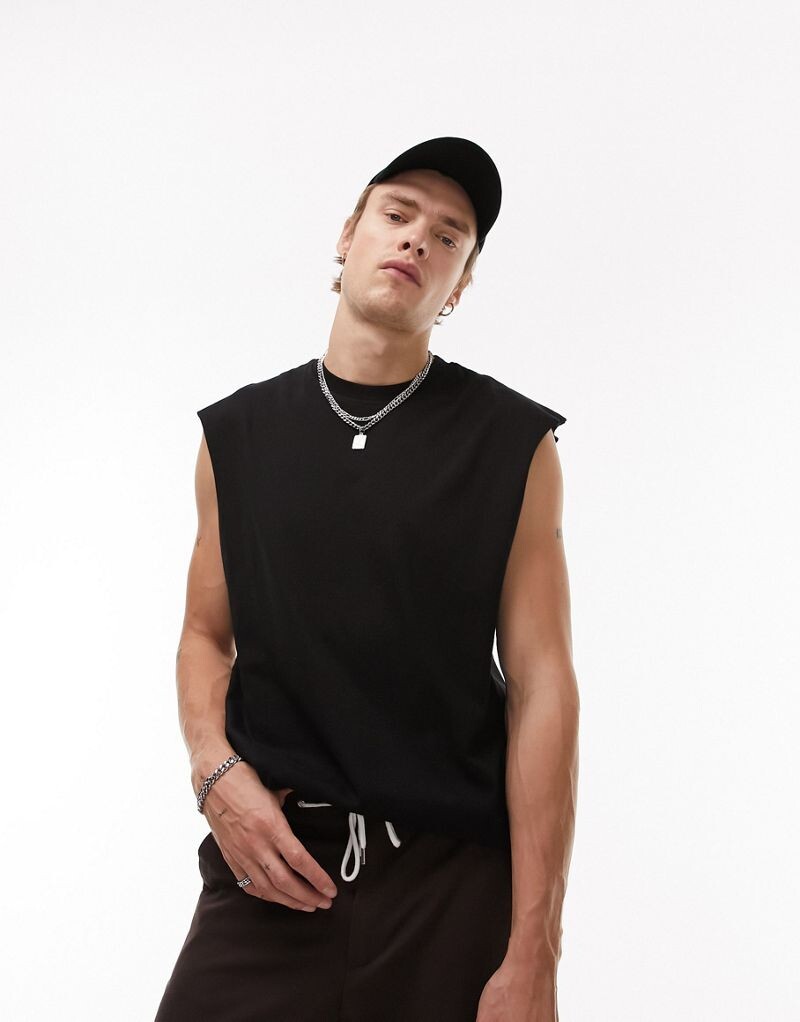 

Topman – черная объемная футболка без рукавов