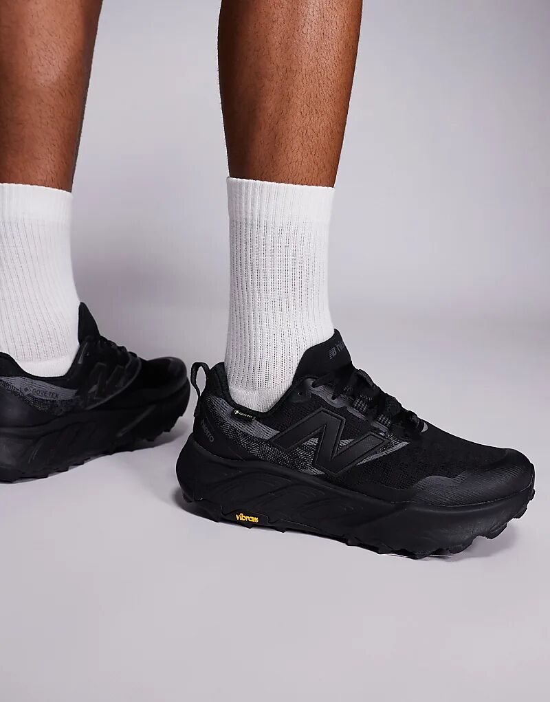 Кроссовки для трейлраннинга New Balance FF Hierro Goretex черного цвета — фото 3