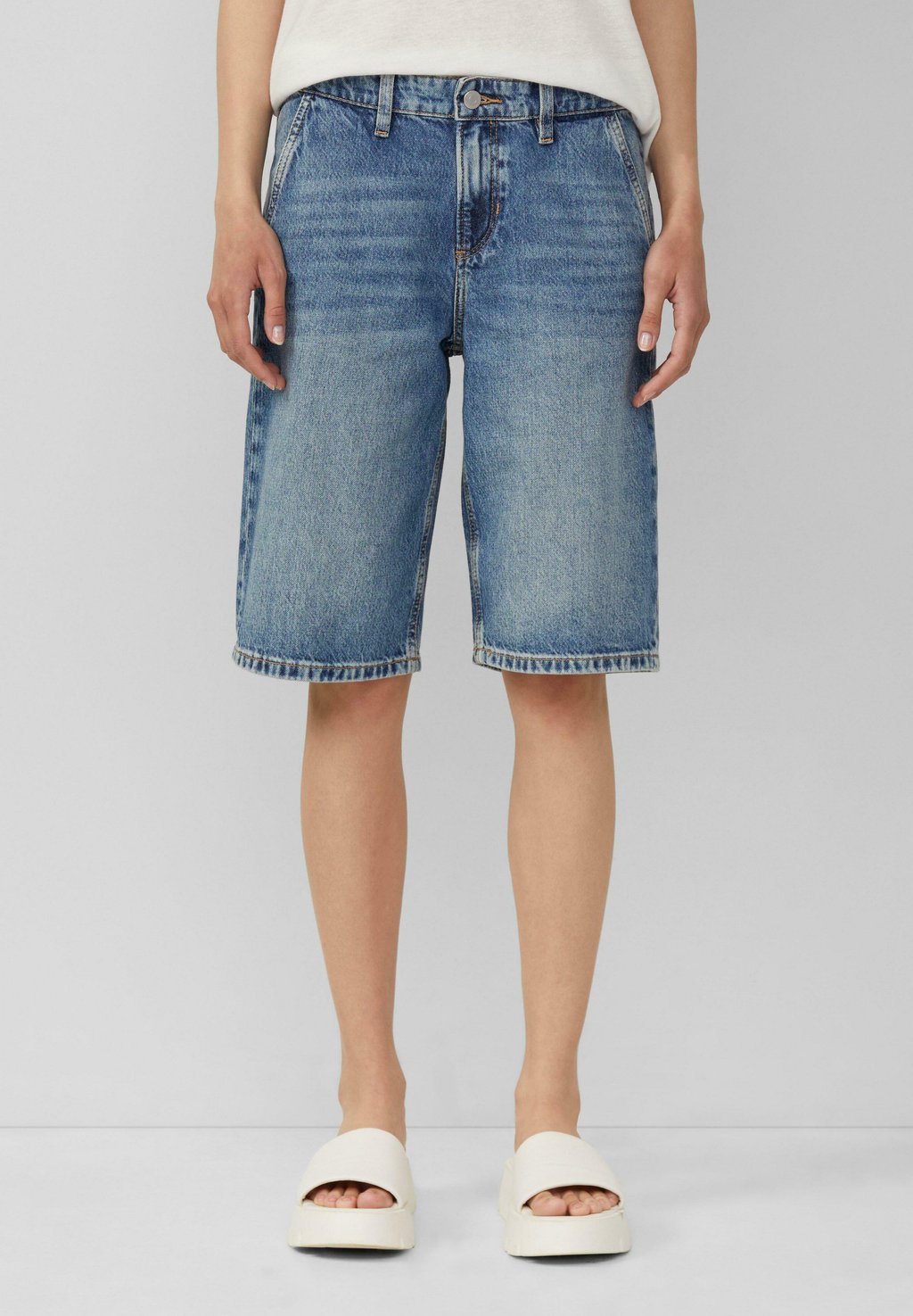 

Джинсовые шорты BERMUDA SKATER RELAXED FIT MID RISE QS, цвет Blau