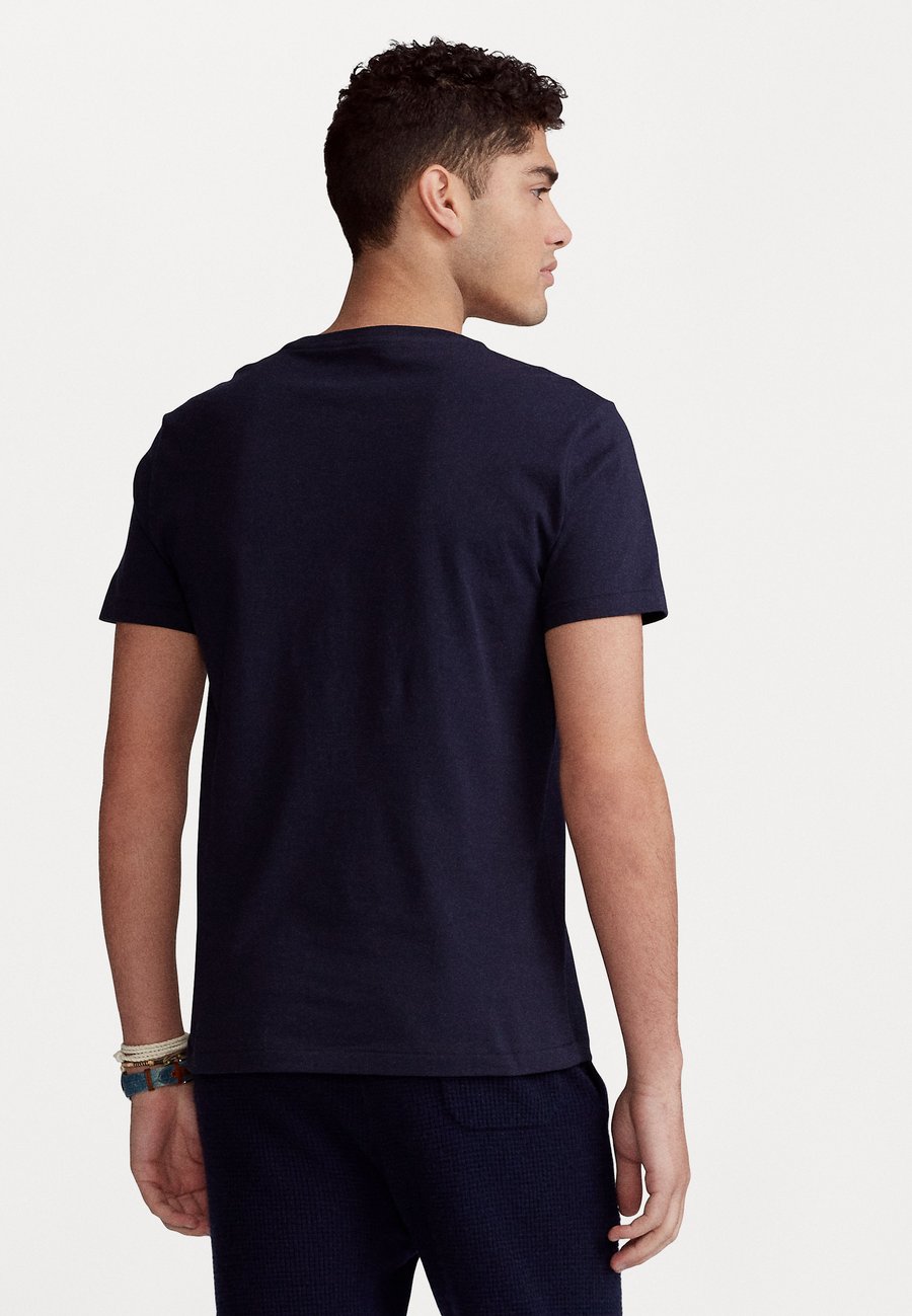 Футболка Polo Ralph Lauren CUSTOM SLIM FIT JERSEY V-NECK T-SHIRT, Ink/Dark Blue — фото 3