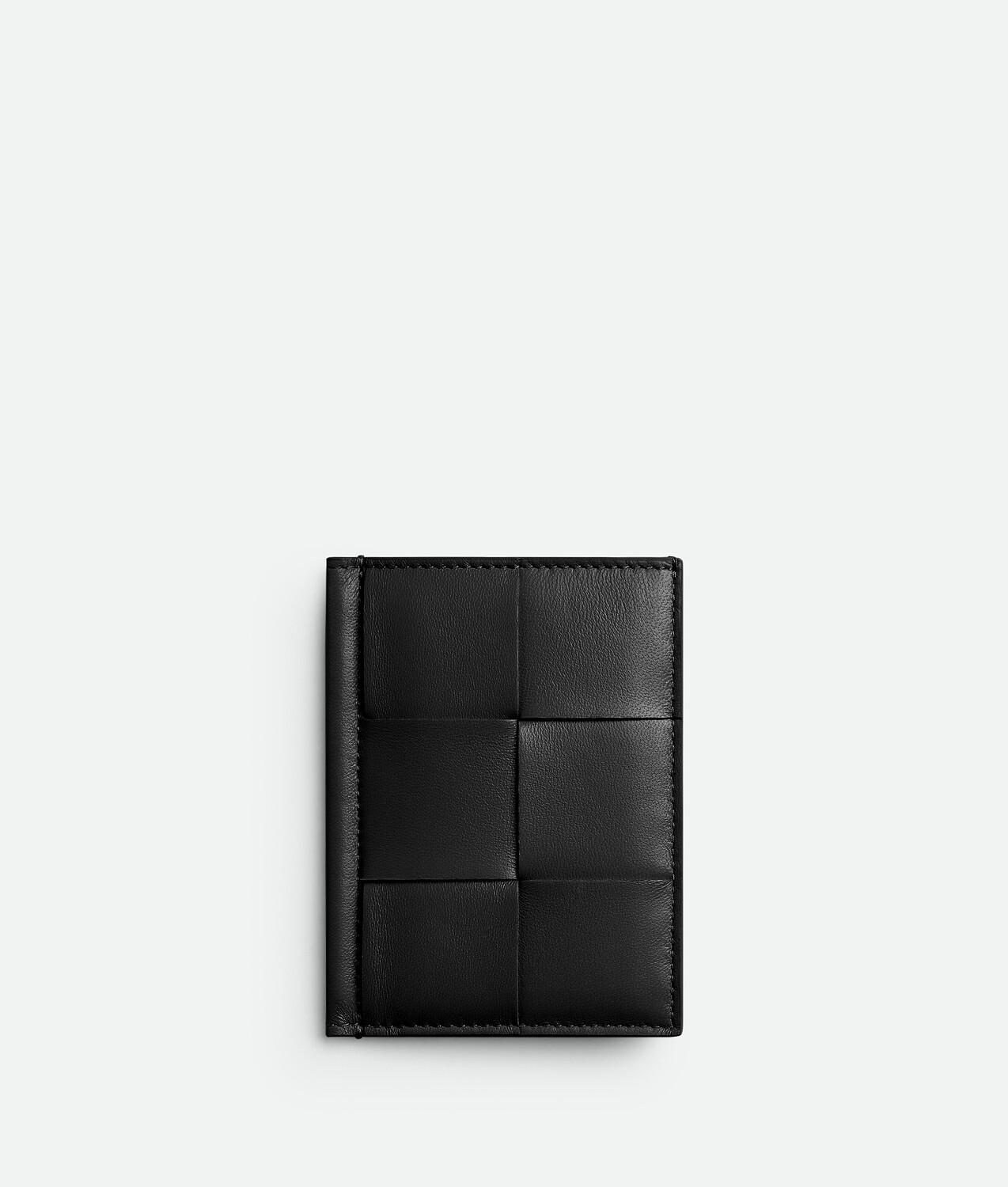 

Тонкий футляр для карточек с клапаном на кассете Bottega Veneta, черный