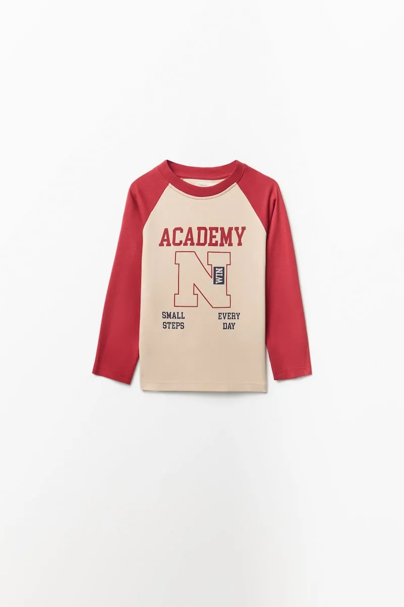 

Футболка с регланными рукавами Sfera, красный