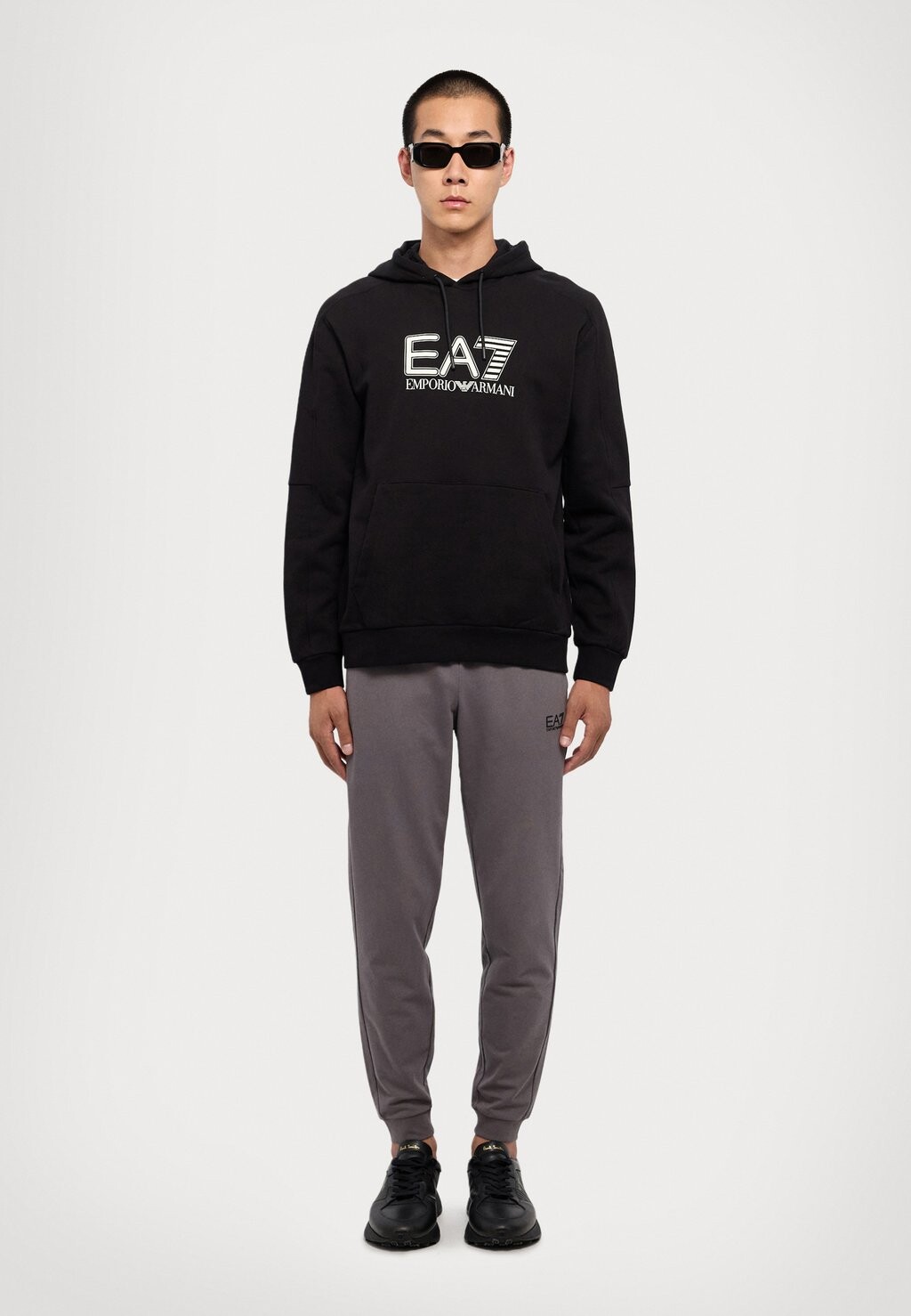 

Толстовка с капюшоном FELPA EA7 Emporio Armani, черный