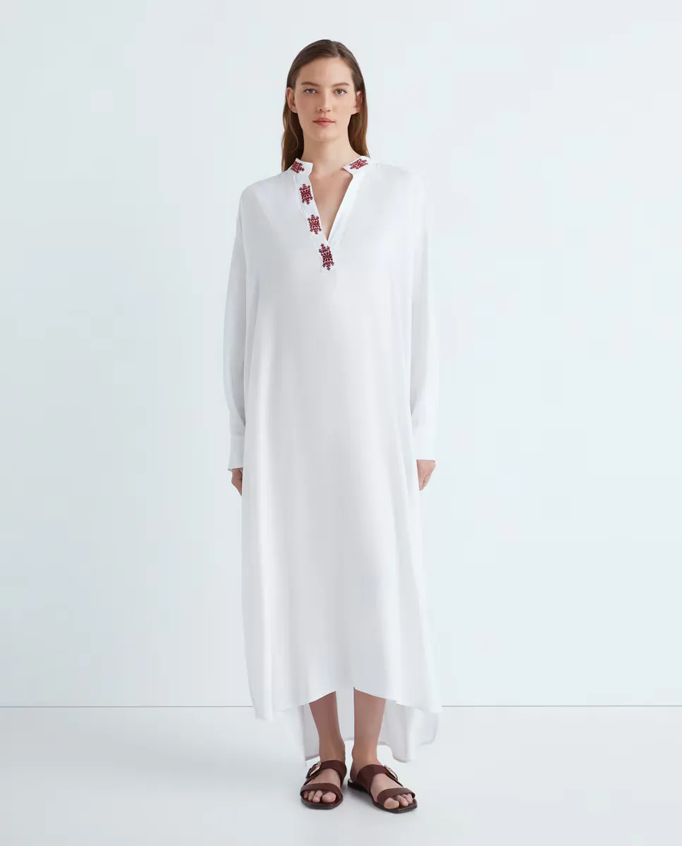 

Простой кафтан с вышивкой Chabi Chic, красный