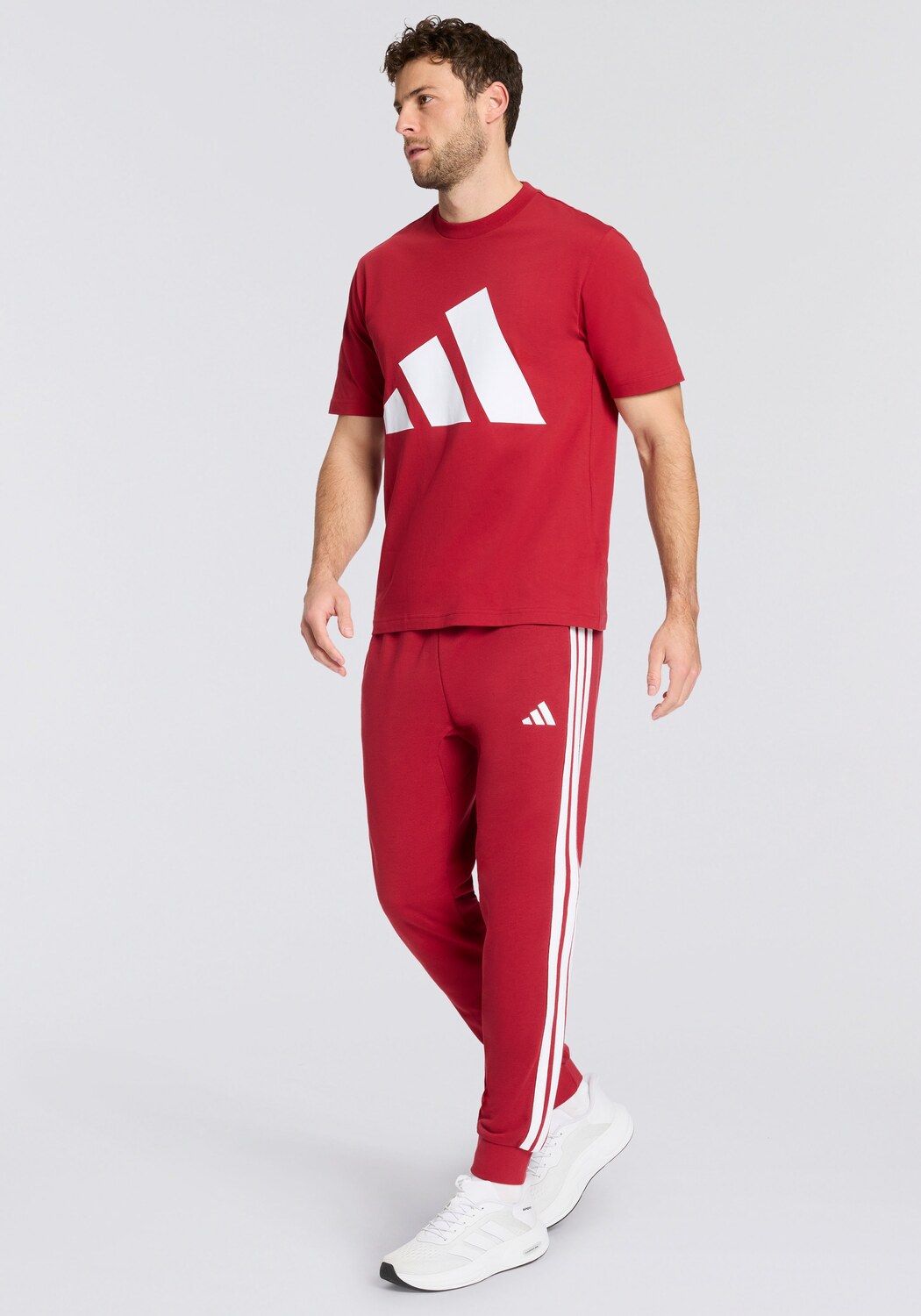 

Adidas Sportswear Футболка 'Essential' для занятий спортом в красном цвете