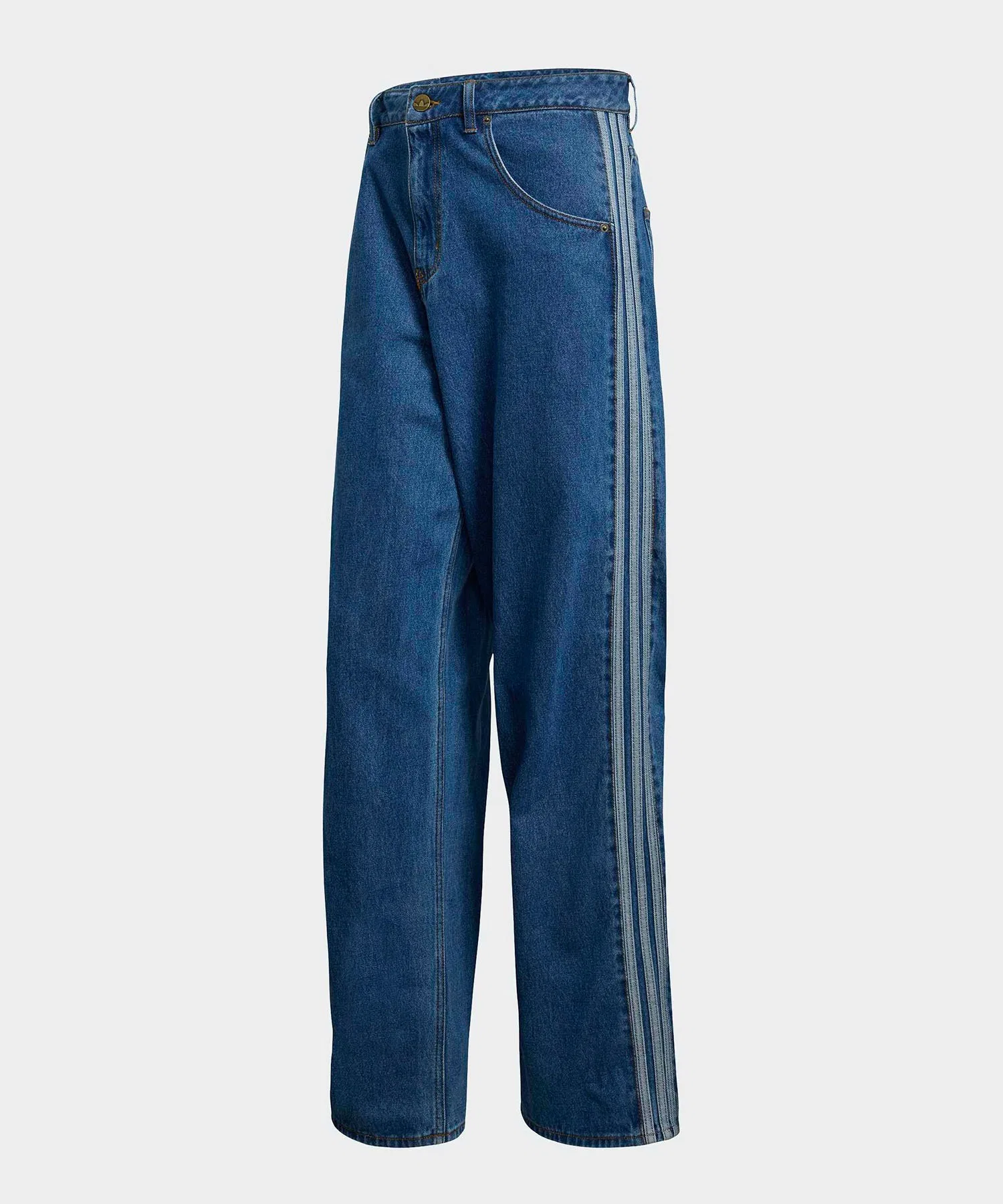 Джинсовые спортивные брюки adidas FIREBIRD ADICOLOR Washed Track Denim Pants (весна/лето 2026) — фото 2