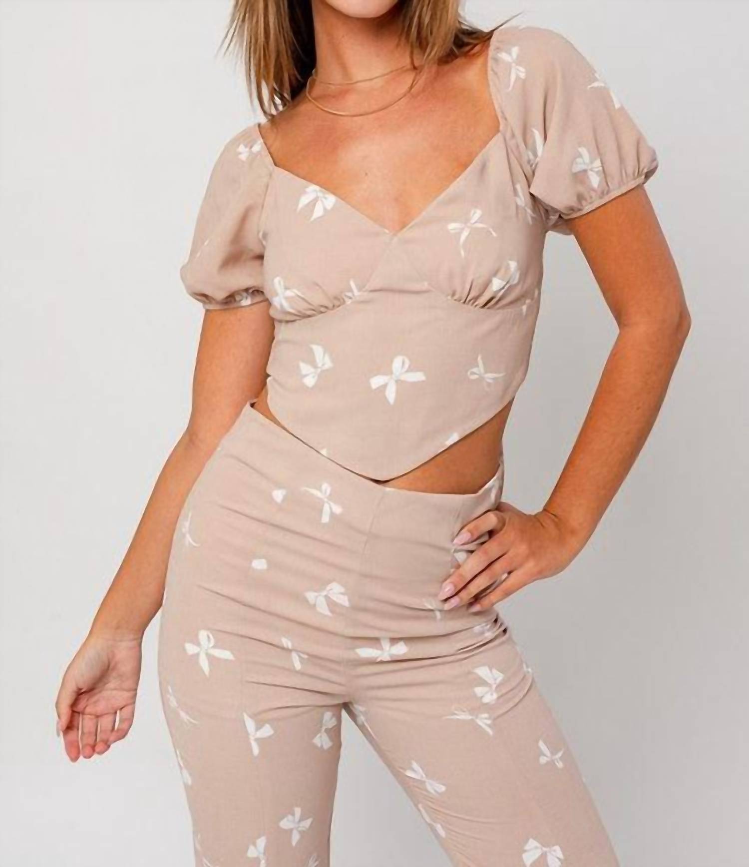 

Looking At You Топ в цвете Taupe LE LIS, серо-коричневый