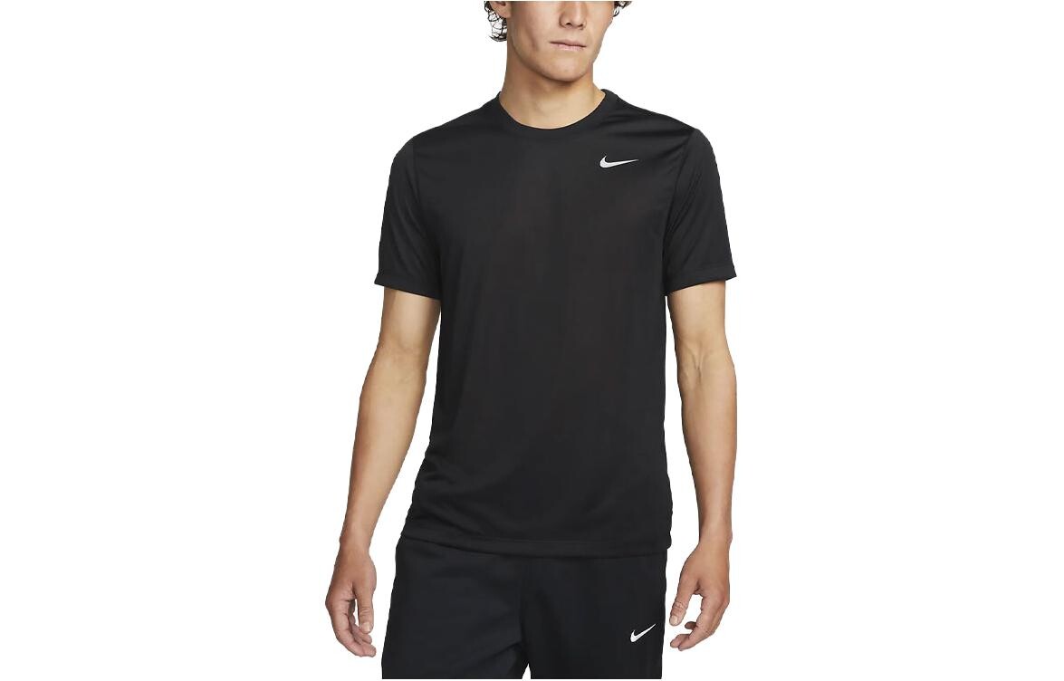 

Футболка мужская черная Nike, черный