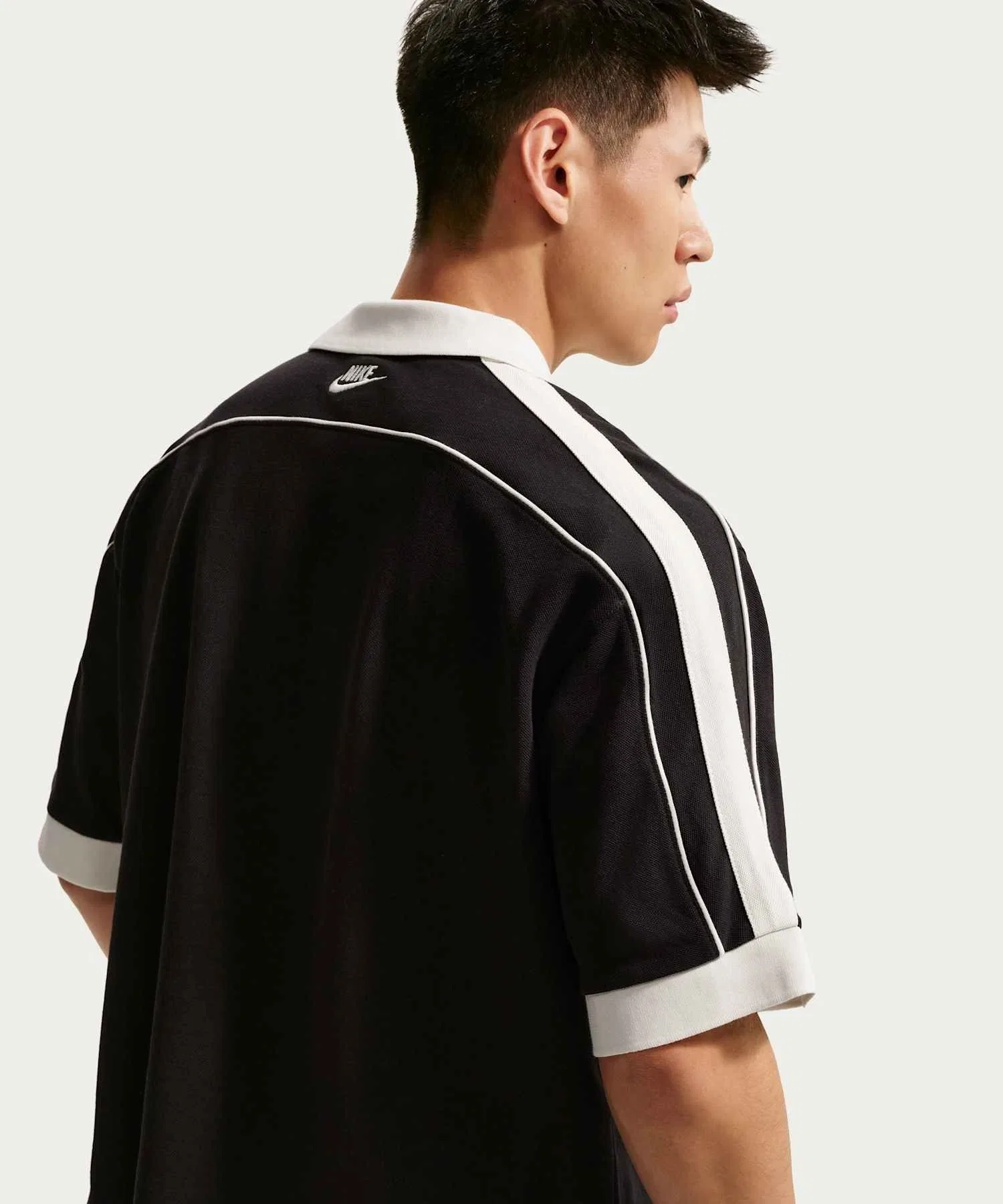 Мужская поло-рубашка Nike Sportswear Club с коротким рукавом, увеличенного размера, IF0724-010, черная. — фото 2