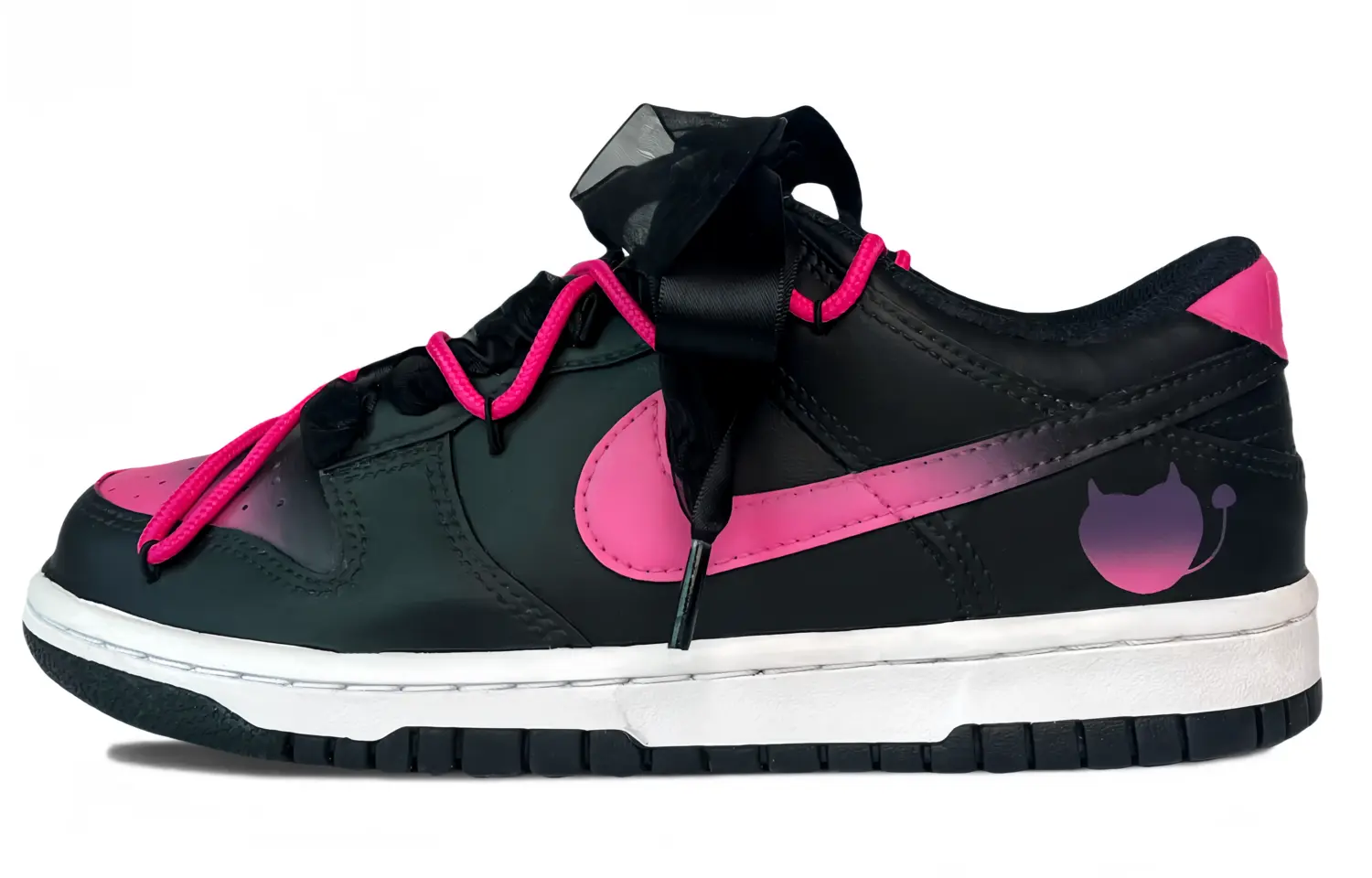 

Кроссовки Nike Dunk Skateboarding Shoes Women's Low-top Black/pink/white, розовый