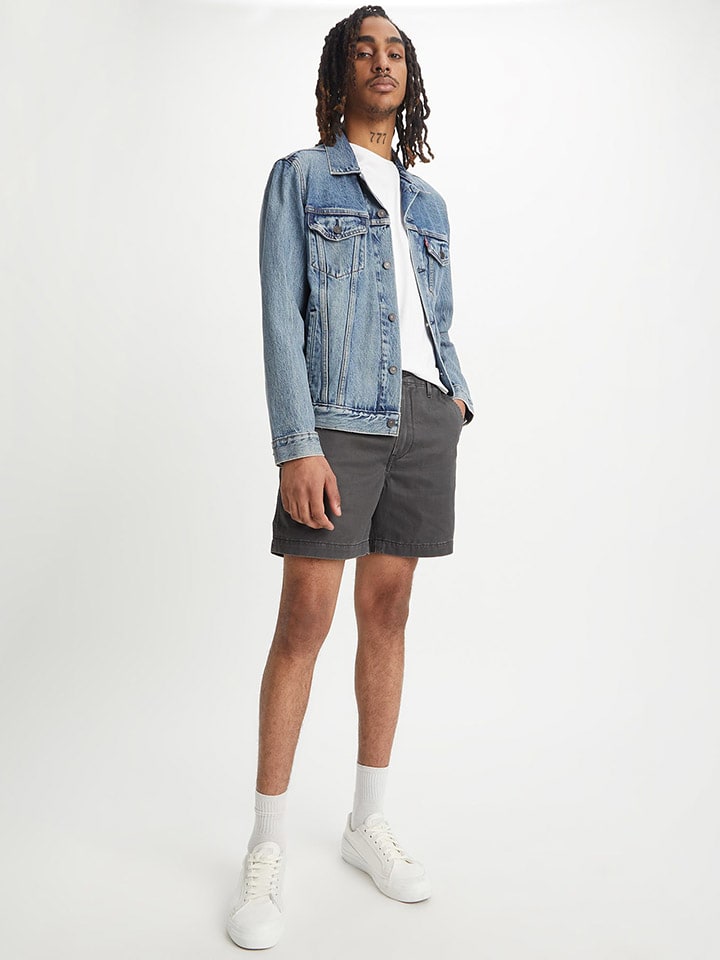 

Тканевые шорты Levi's, антрацит