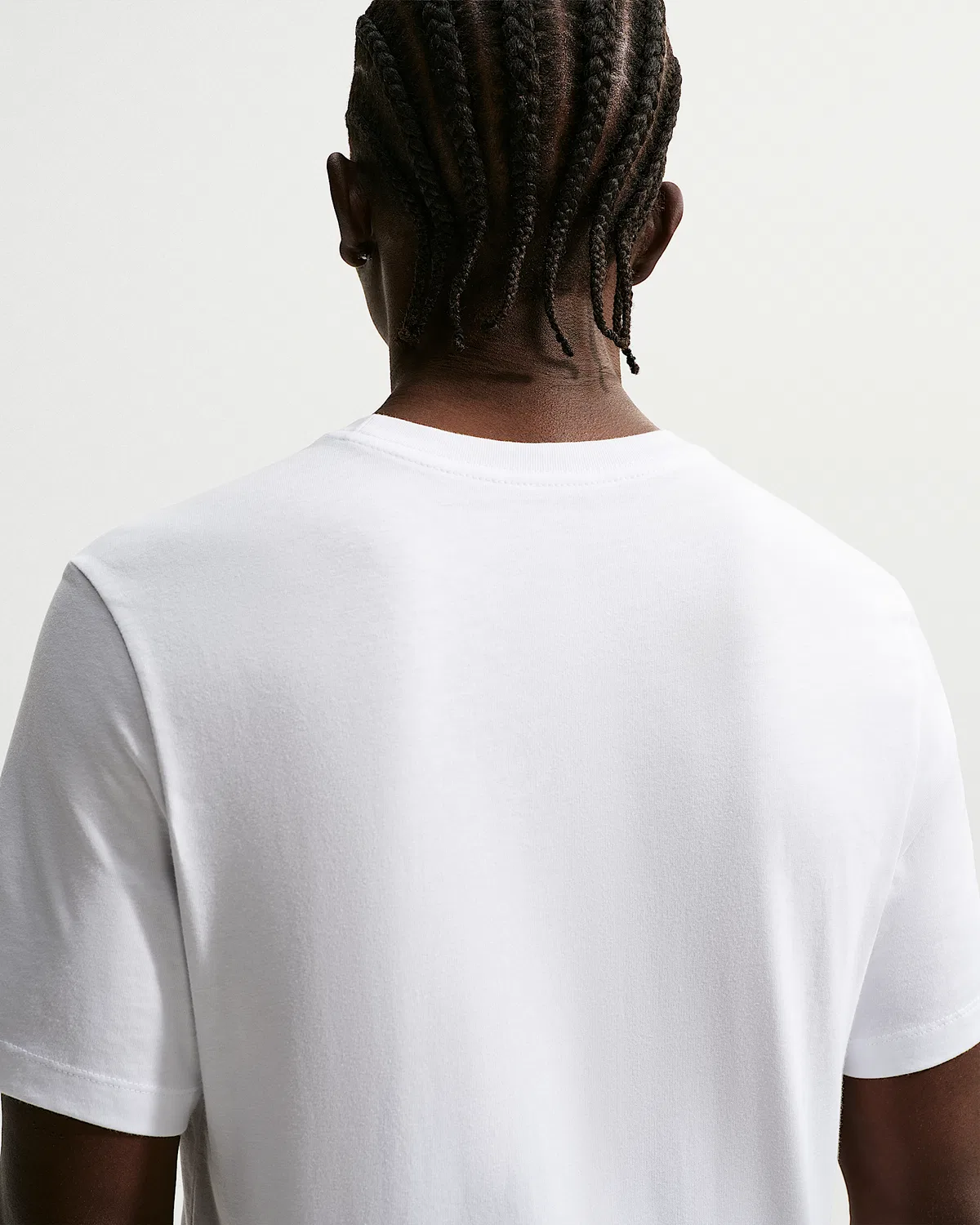 Мужская футболка Nike Sportswear, White/Black/University Red — фото 2