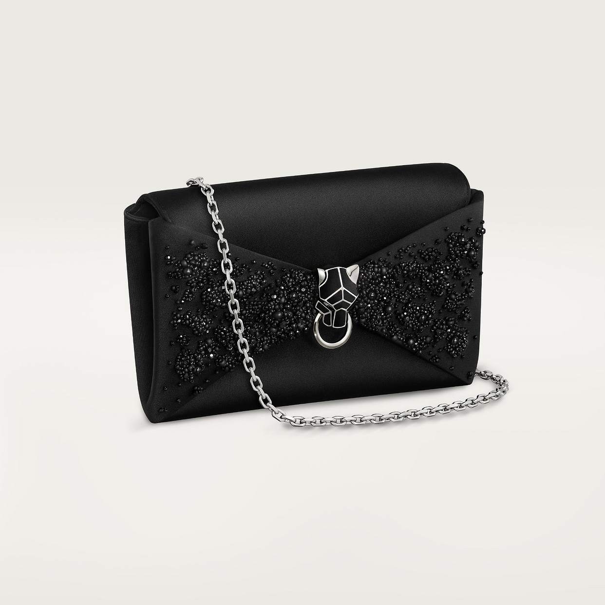 

Вечерняя сумка Cartier Pochette chaine, Panthère Graphique de Cartier, вышивка черным атласом и черным жемчугом
