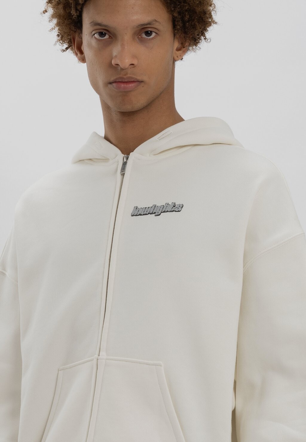 

Толстовка на молнии SANDED LOGO ZIPPER HOODIE LOW LIGHTS STUDIOS®, кремовый