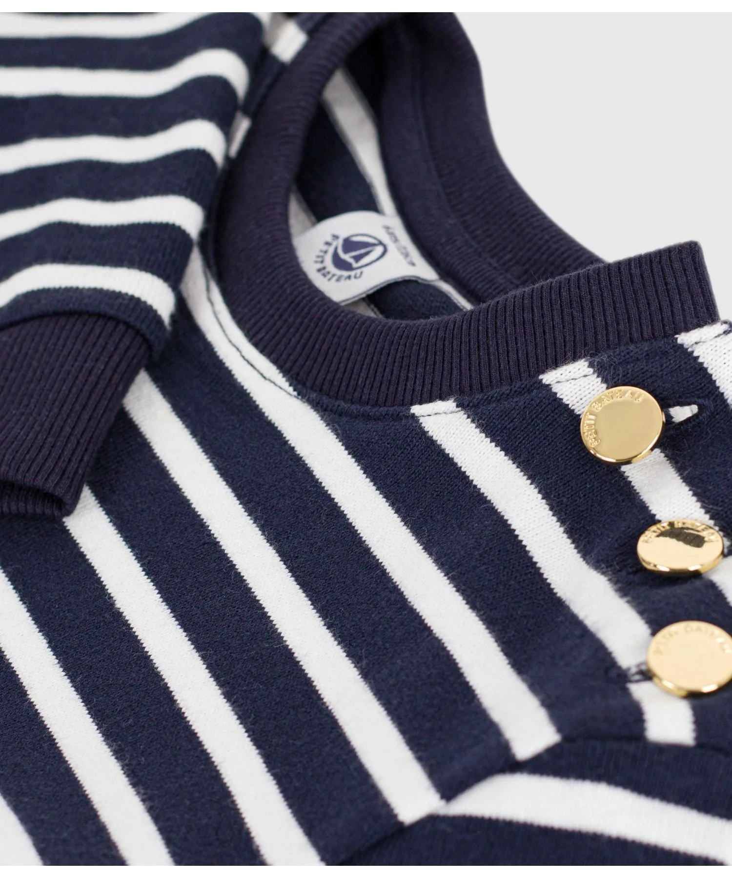 Детское платье цельнокроеное длинное с рукавами и полоской PETIT BATEAU синее — фото 3