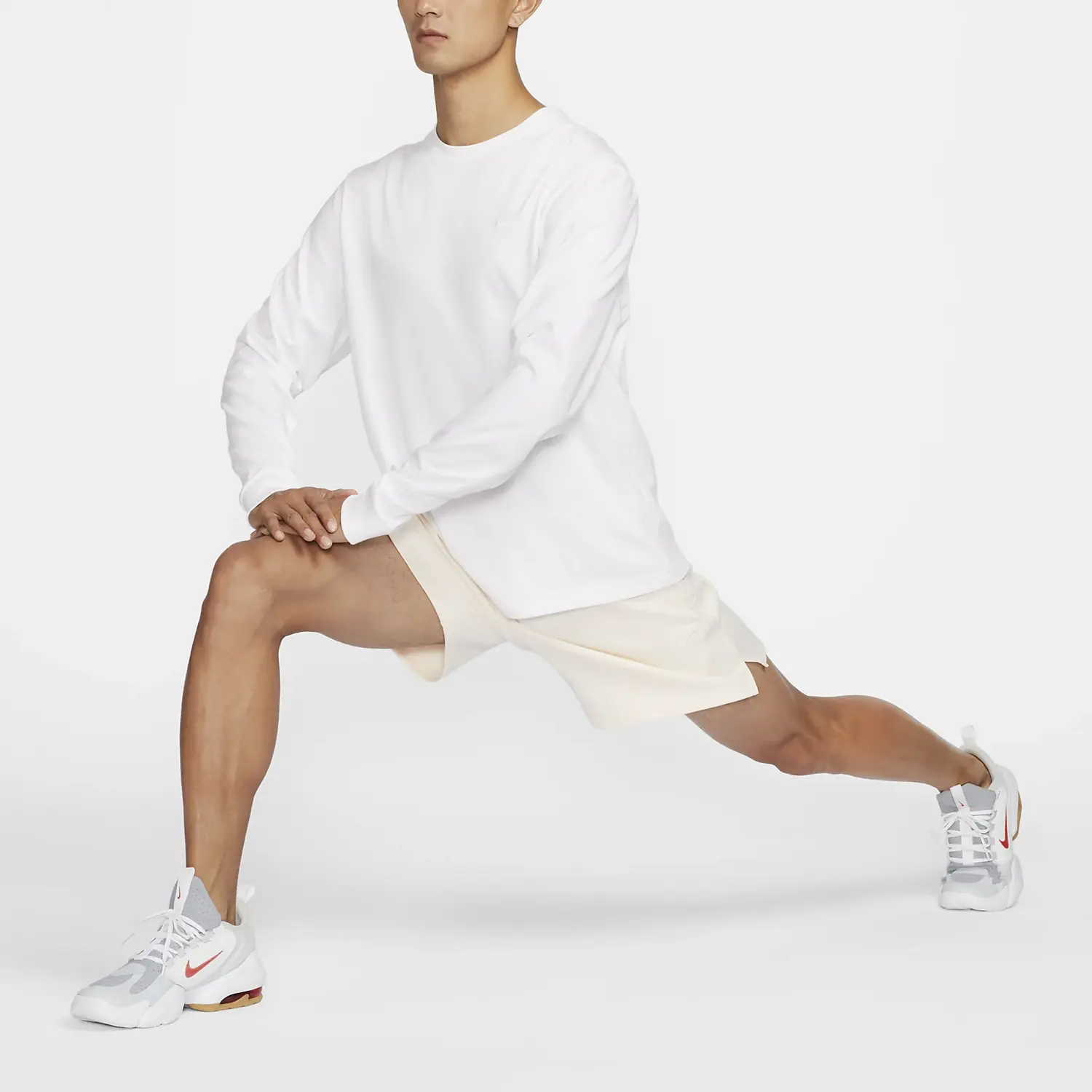 Основные повседневные шорты мужские цвета слоновой кости Nike, слоновая кость — фото 4