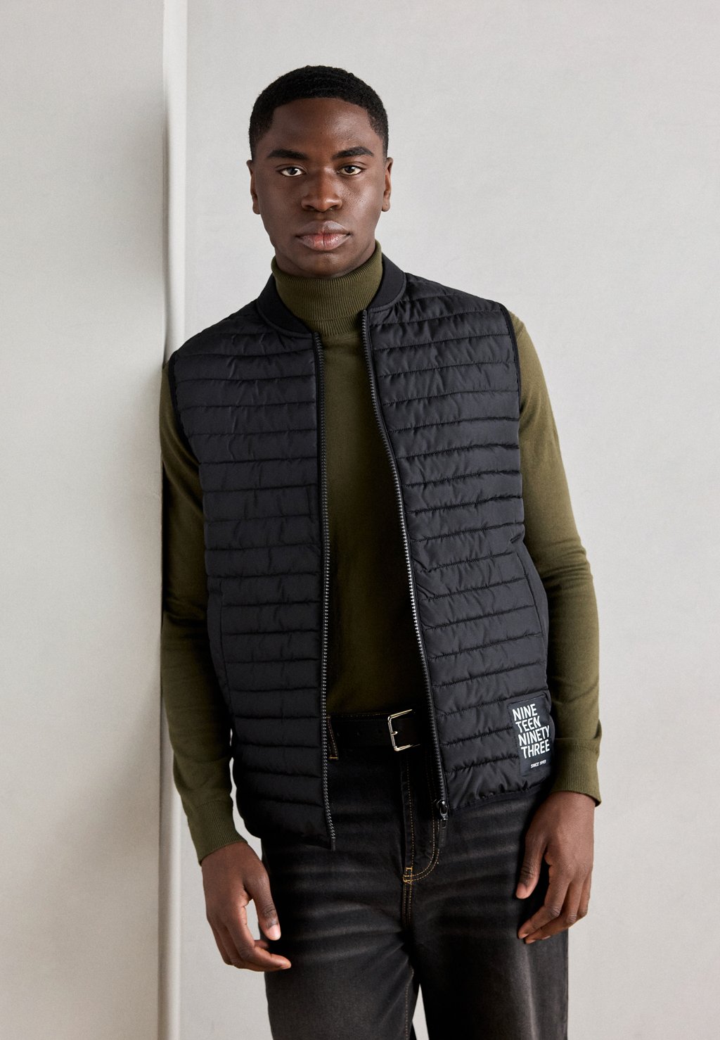 

Жилет INDICODE JEANS, черный