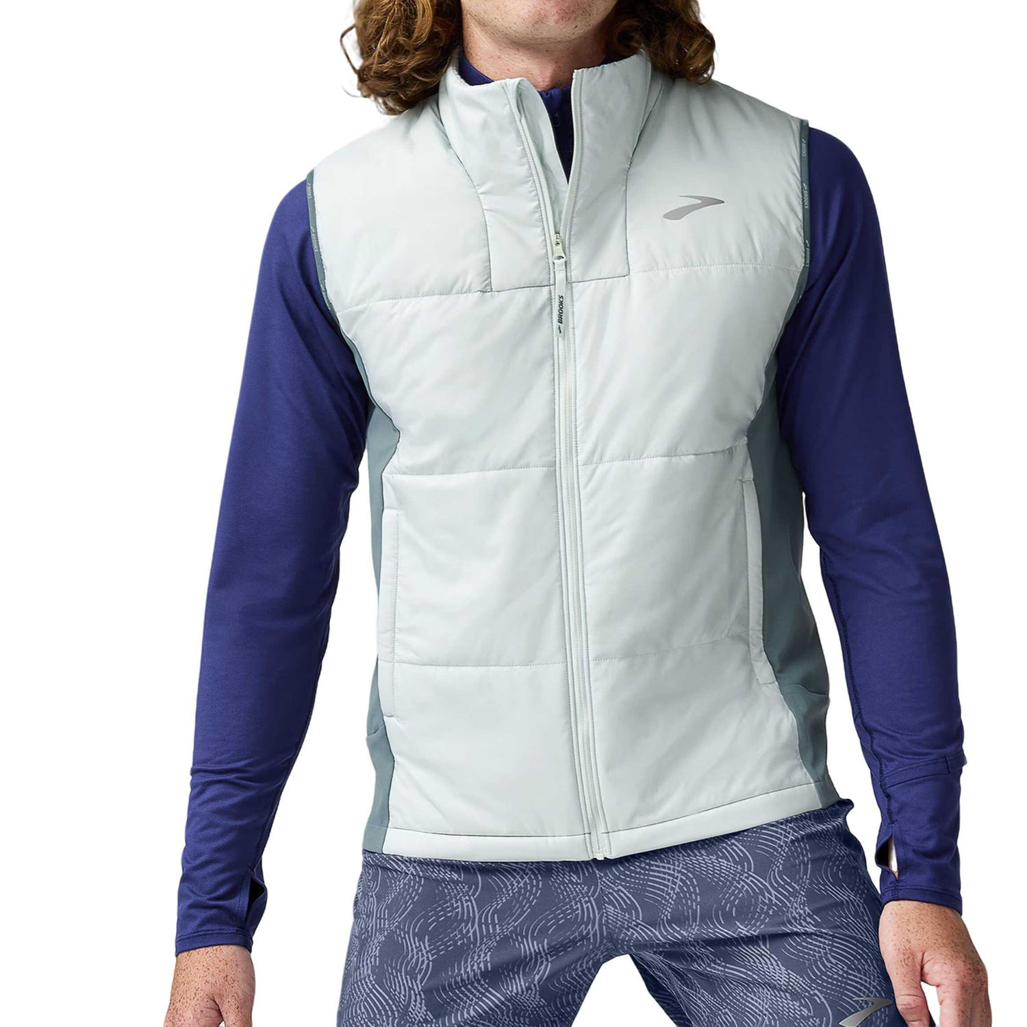 

Brooks Мужские майки-топы светло-голубого цвета с воротником-стойкой средней высоты