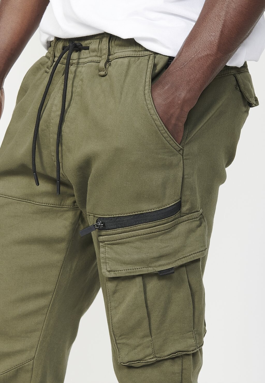 

Спортивные брюки JOGGER Koroshi, светло-зеленый