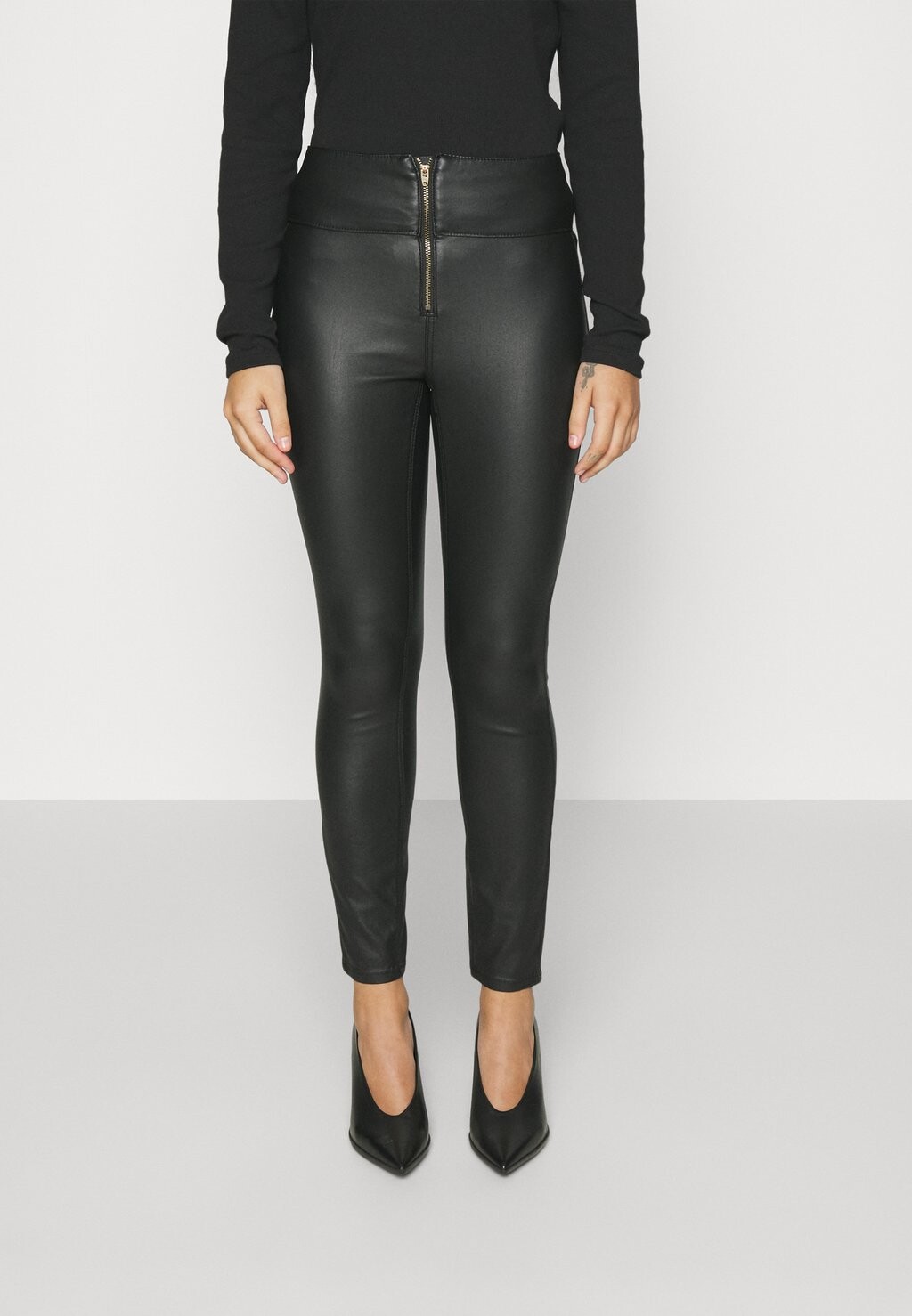 

Брюки Onlimogen Ank Long Coated Pant ONLY Petite, черный