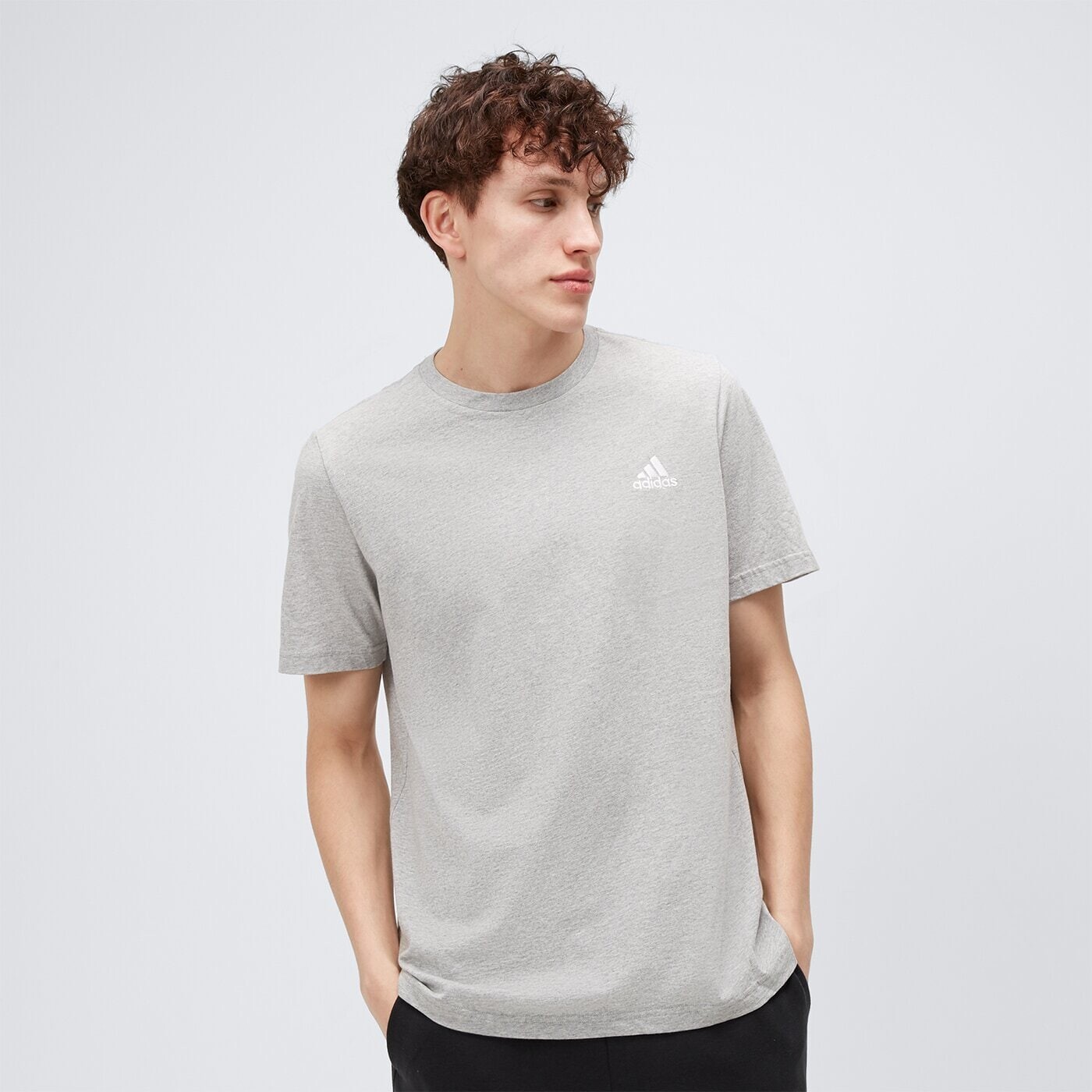

Футболка Adidas, серый