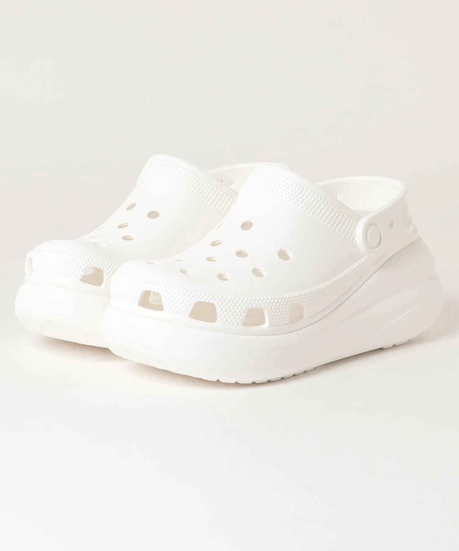 Унисекс сандалии Crocs CLASSIC CRUSH CLOG на платформе белые