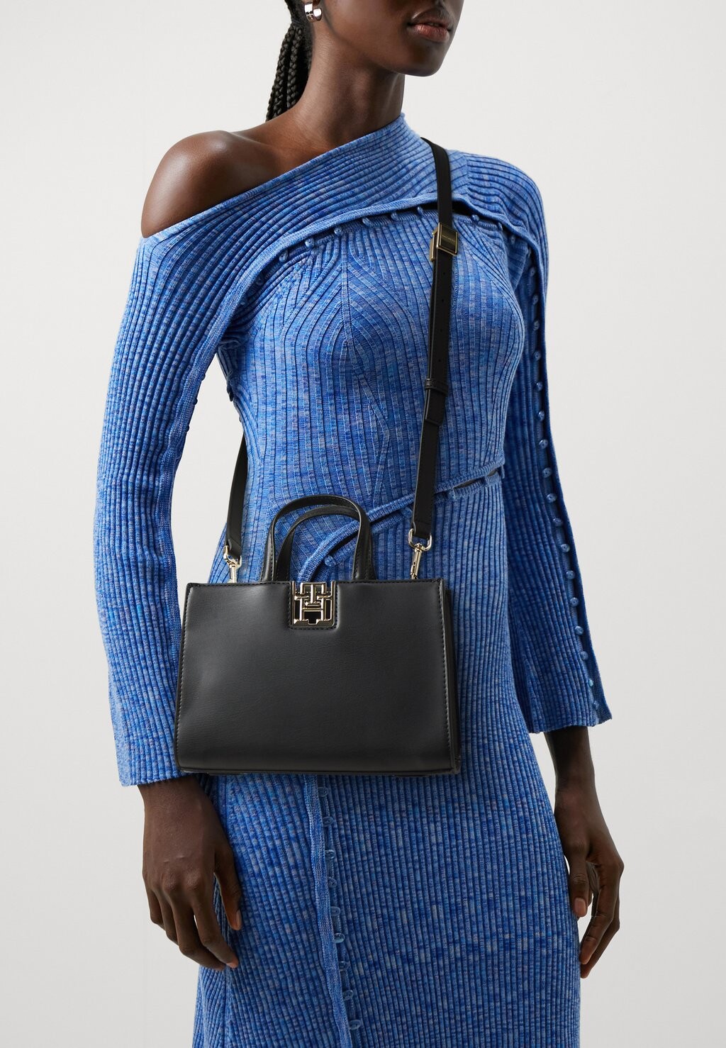 

Сумочка Reset Mini Tote Tommy Hilfiger, черная