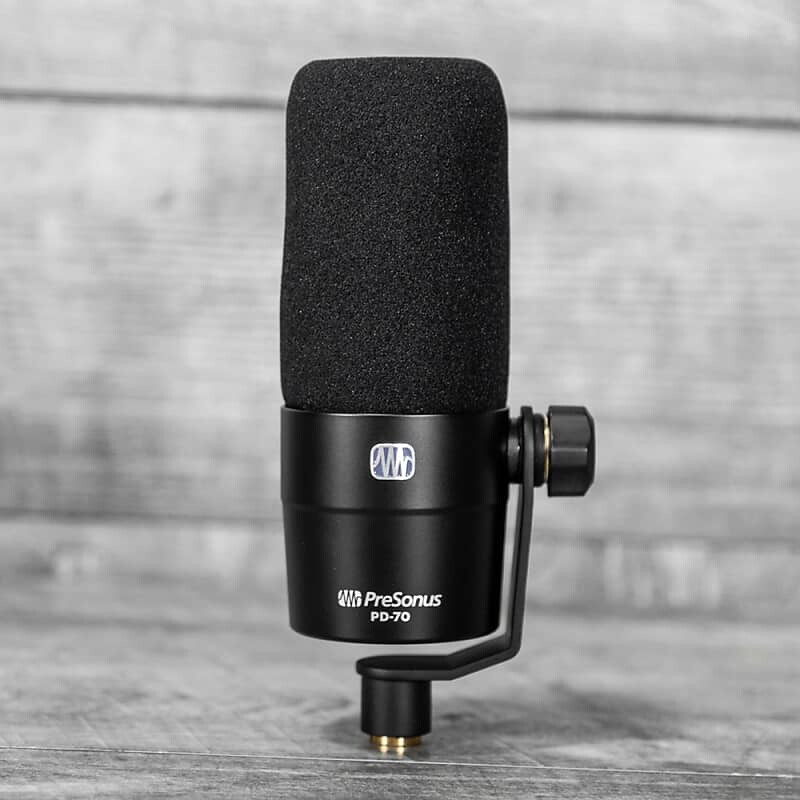 

Динамический микрофон PreSonus PD-70 Cardioid Broadcast Dynamic Microphone