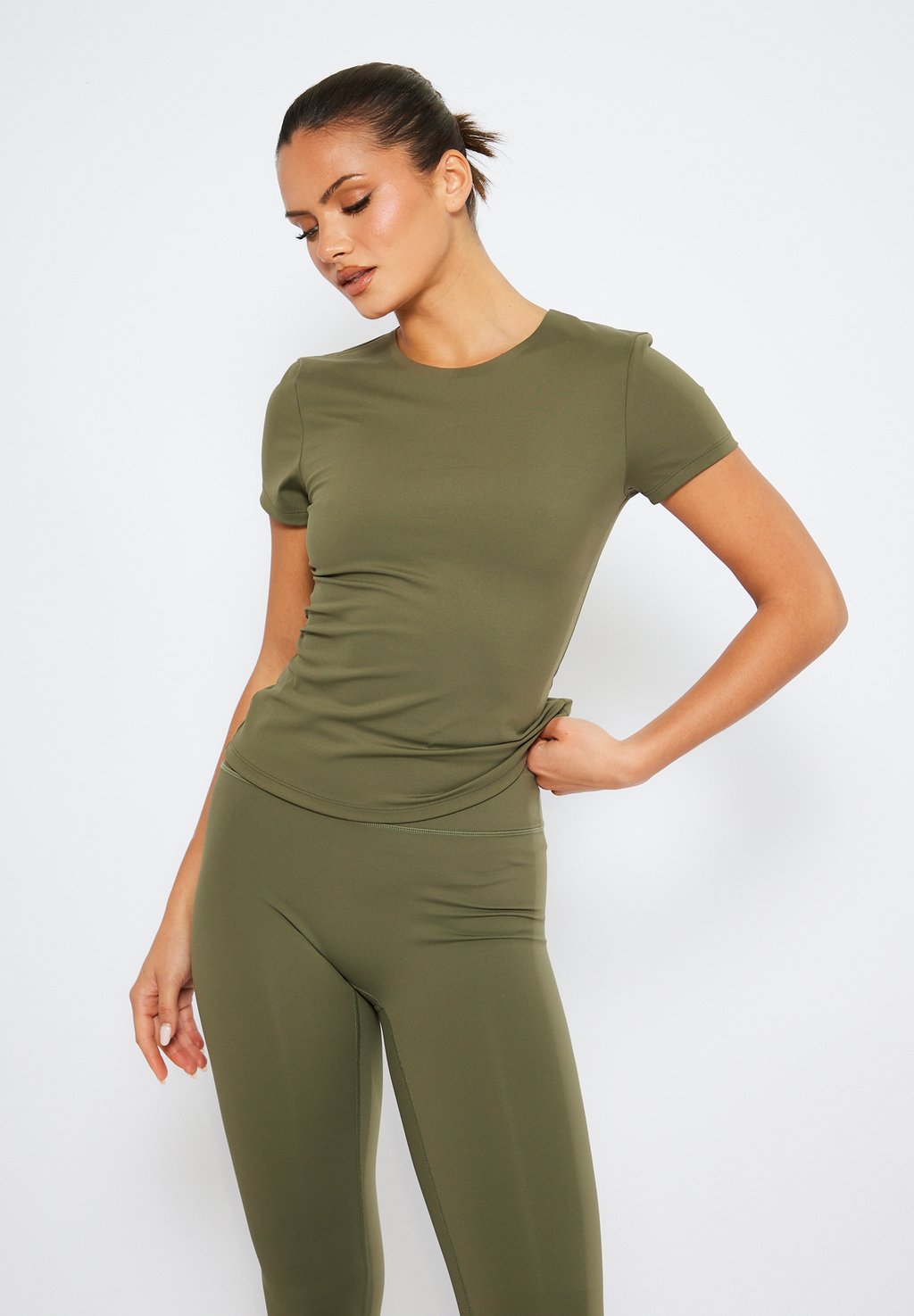 

Базовая футболка CAP SLEEVE South Beach, хаки