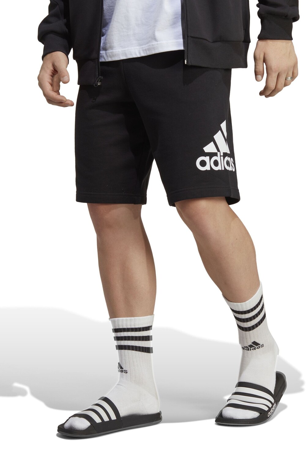 

Шорты Sportswear Essentials из махровой ткани с большим логотипом adidas, черный