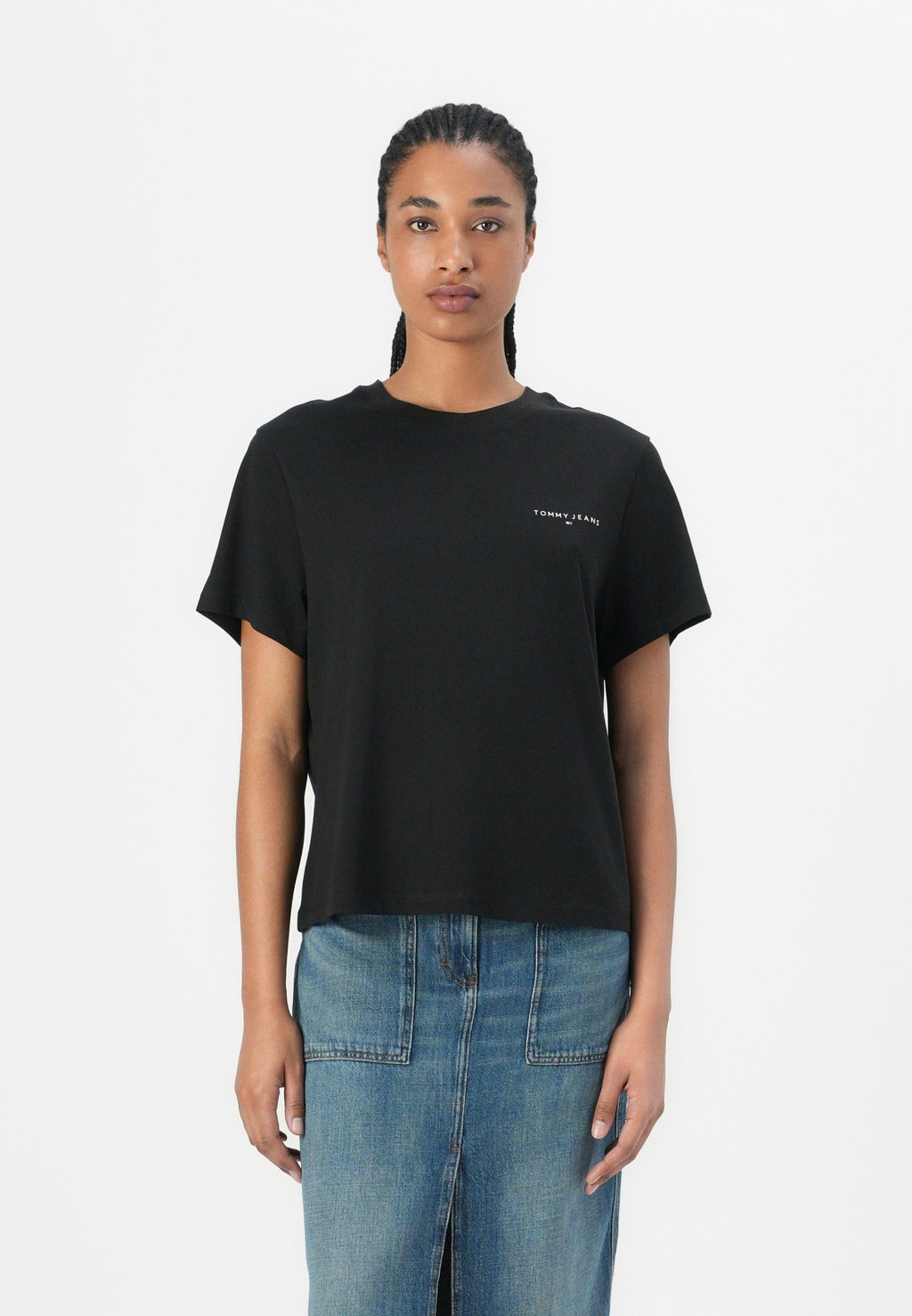 

Базовая футболка SLIM LINEAR TEE Tommy Jeans, черный